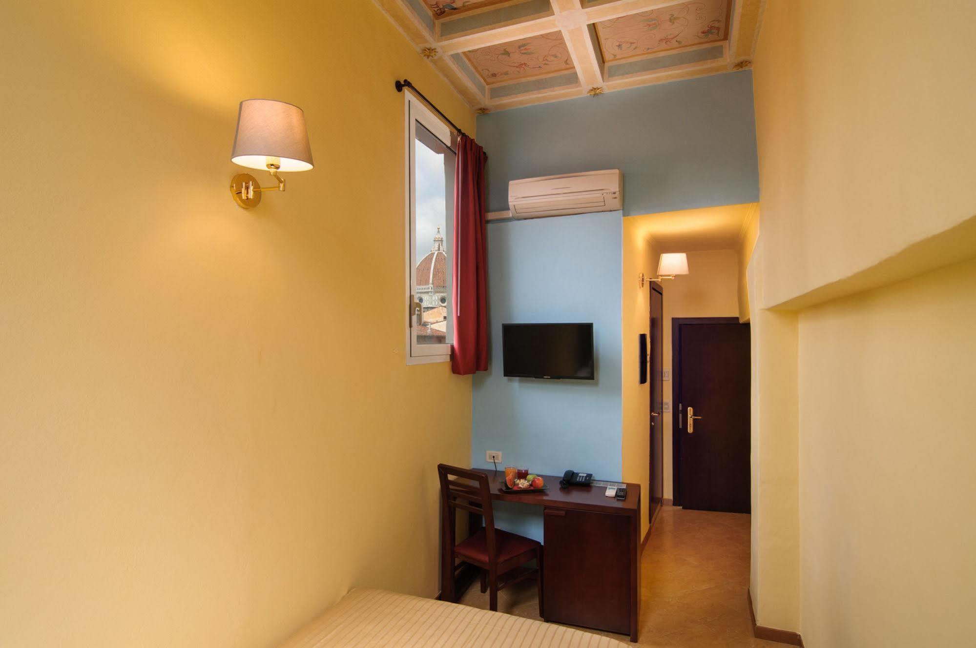 Hotel Cardinal Of Florence - Recommended For Ages 25 To 55 Exterior foto